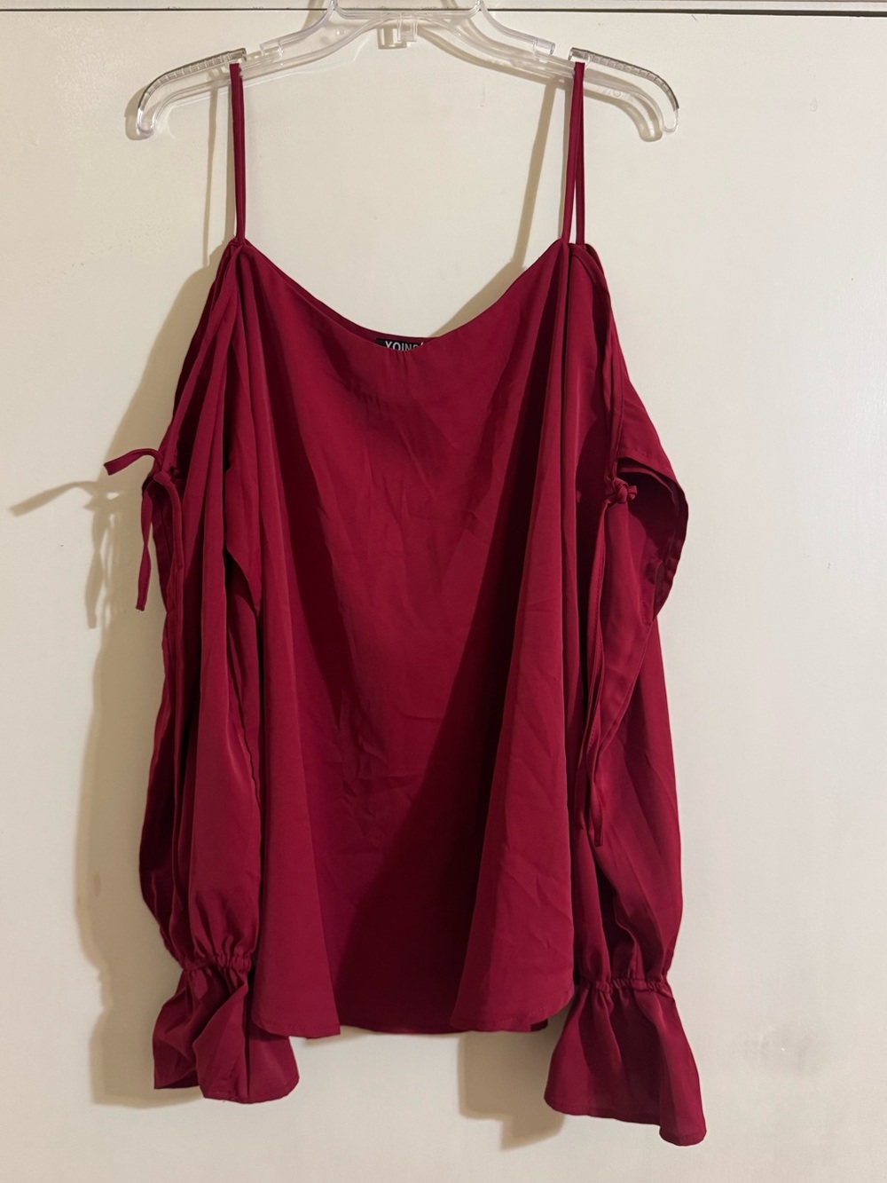YOINS Burgundy Cold-Shoulder Spaghetti Strap Blouse